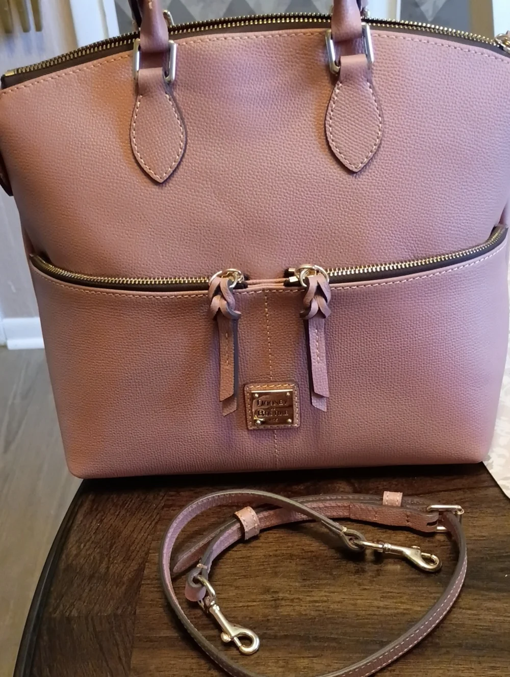 Dooney & Bourke like new